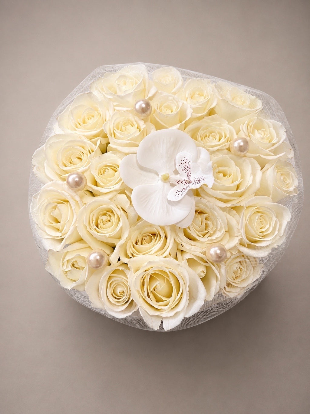 Medium round box white roses